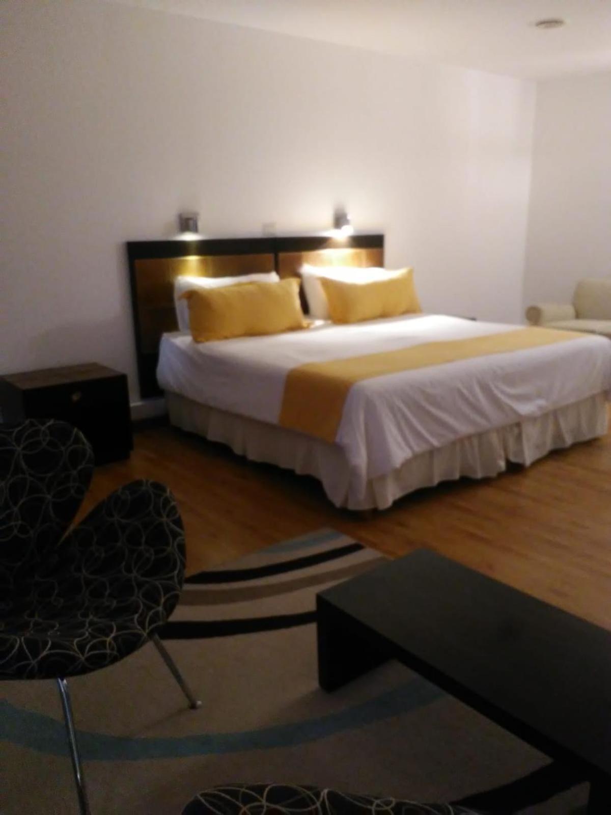 Global Hotel Centenario Bagian luar foto