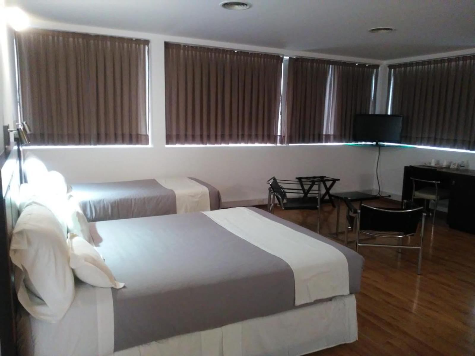 Global Hotel Centenario Bagian luar foto